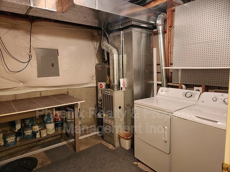 1209 Warrior Way — Photo 15