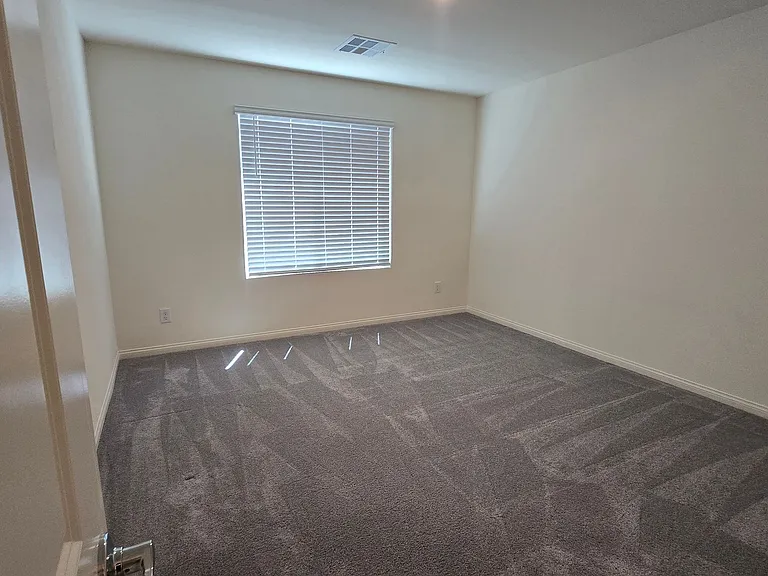 7647 Duran Harbor Ln — Photo 58