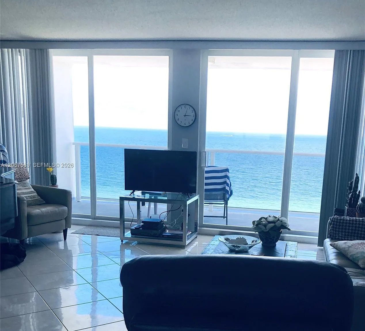 La Mer Estates South Cond — Photo 1
