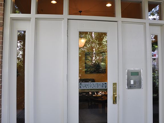3rd image of 2204 Westcourt Ln APT 220