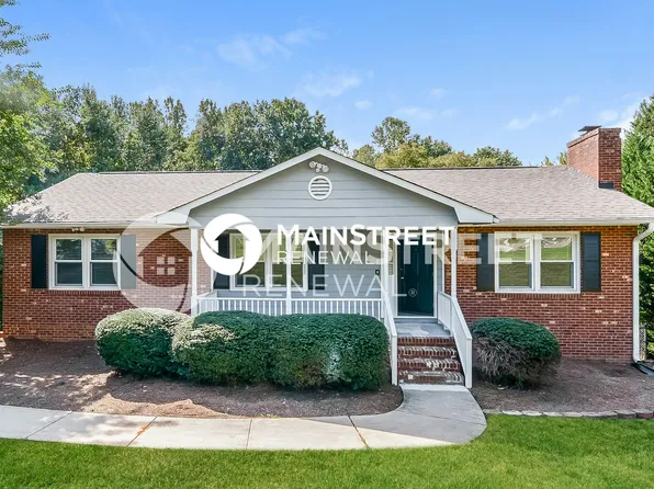 7018 Upland Rd, Clemmons, NC 27012