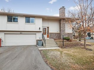 6635 Ives Ln N, Maple Grove, MN 55369