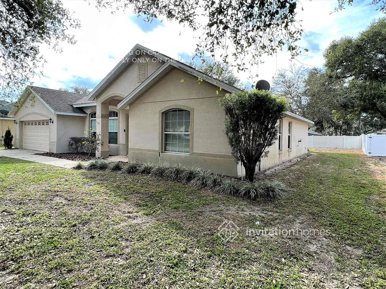 2008 Meadowside Dr Eustis, FL 32726 — Photo 2