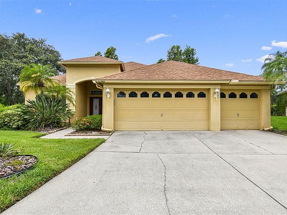 2nd image of 10348 Abbotsford Dr