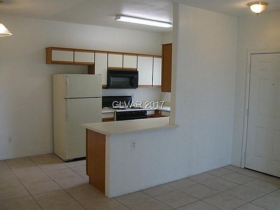 4th image of 5750 E Hacienda Ave Unit 211