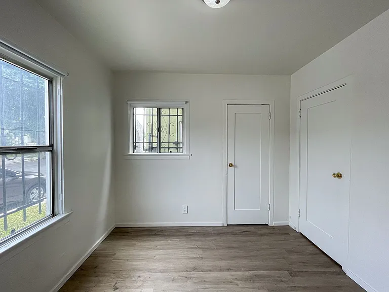 1450 W 39th St — Photo 20