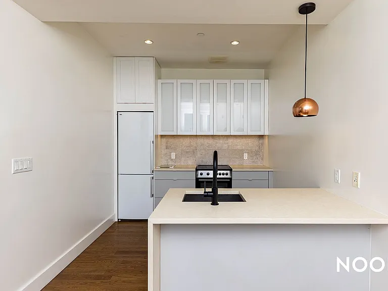 164 Central Ave #41 — Photo 3