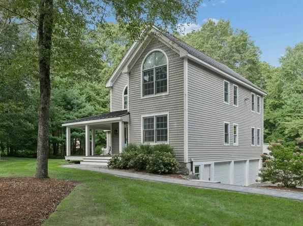 17 Panettieri Dr, Lakeville, MA 02347