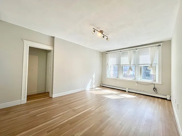 28 Ransom Rd — Photo 4