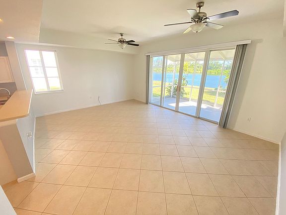 3rd image of 13120 Broadhurst Loop #501