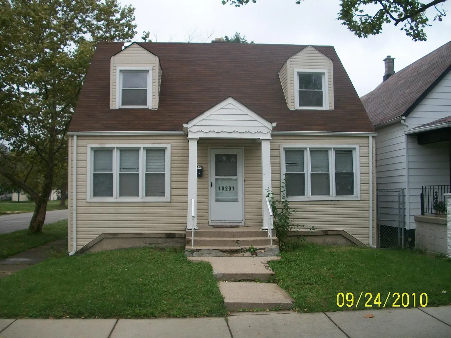 10201 S La Salle St photo 1