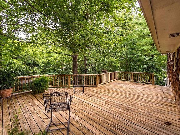 4th image of 4517 E Ravenwood Dr