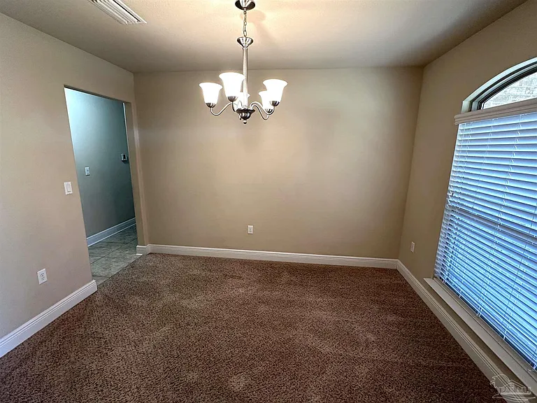 4700 Belvedere Cir — Photo 4