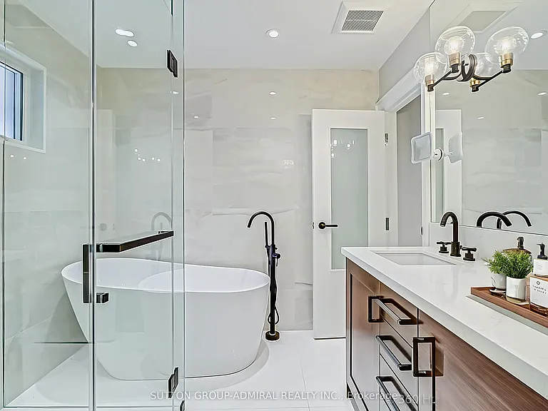 47 Waterloo Ave — Photo 11