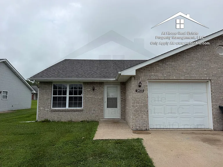 26332635 Gates Blvd — Photo 1
