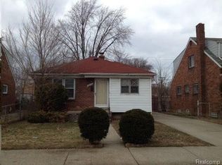 19043 Moross Rd, Grosse Pointe, MI 48224