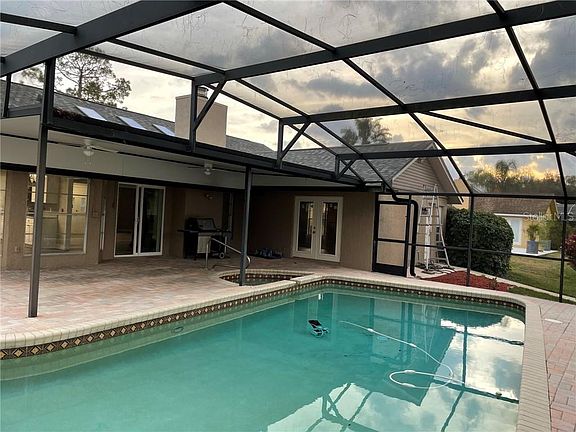 3rd image of 1424 Fairway Oaks Dr