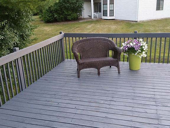 3rd image of 2901 Alson Dr NE
