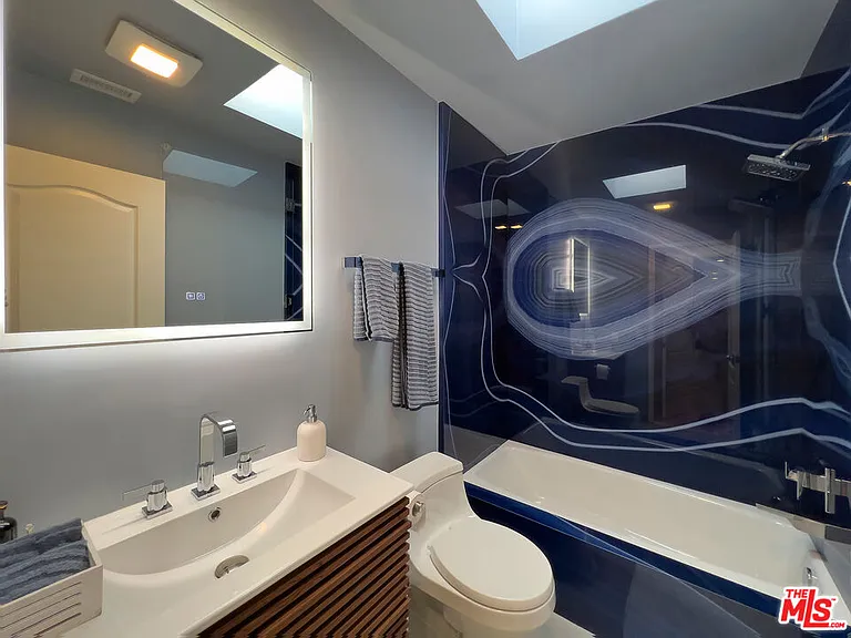 20521 Roca Chica Dr — Photo 21