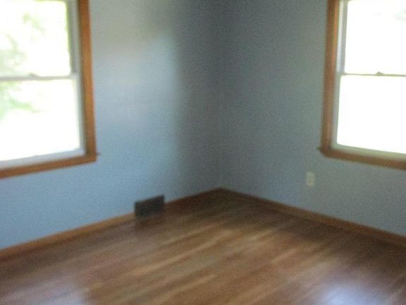 2nd image of 3800 Clyde Park Ave SW