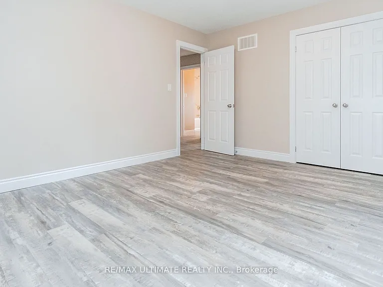 321 Warrington Rd — Photo 29