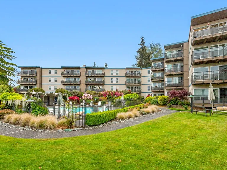 550 Elm Way #106 — Photo 25