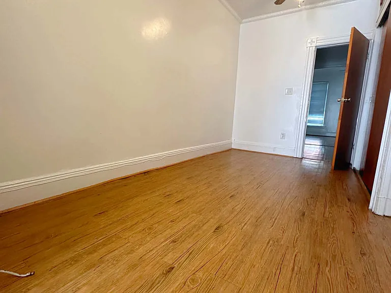 939 Lorimer St #2 — Photo 4