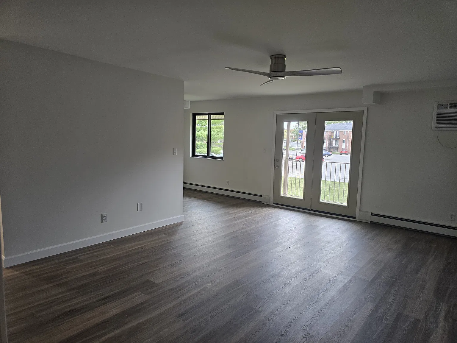 520 Oak Run Dr — Photo 3