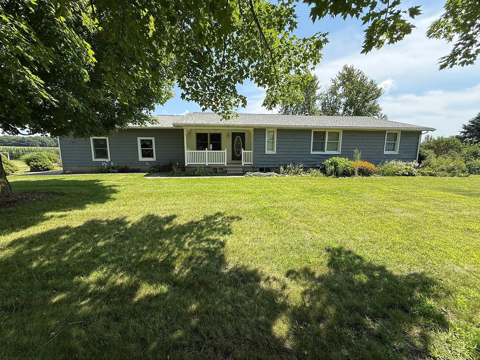 5 bed, 2868 sqft, $2,295 — Photo 2