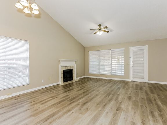 5th image of 7024 Wooddale Dr