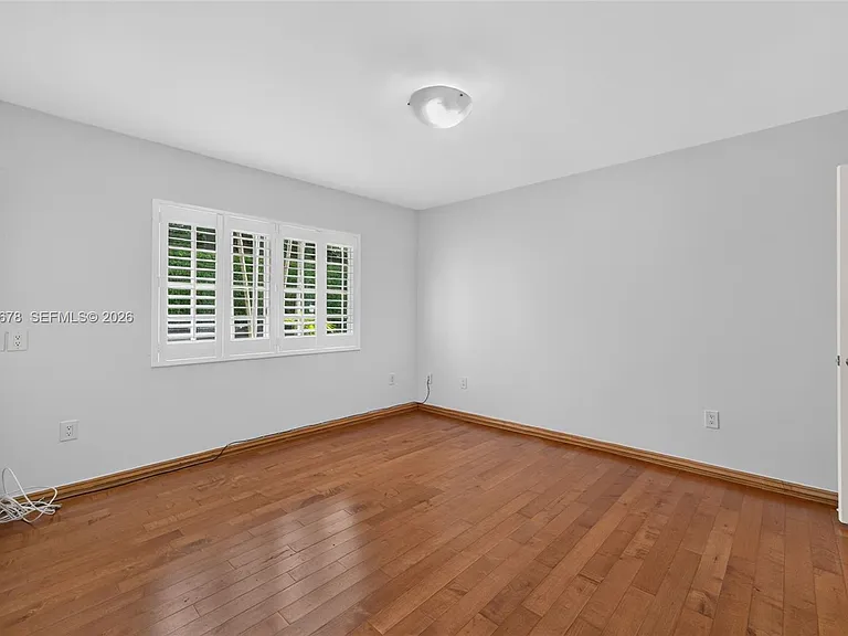 1237 Aduana Ave — Photo 44