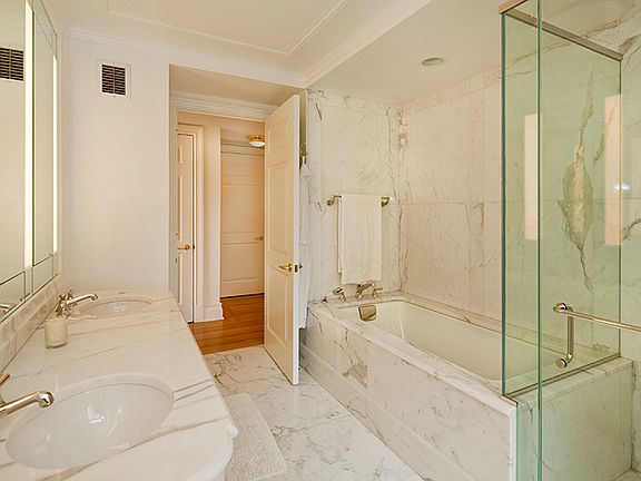 4th image of 15 Central Park West 14k #14K