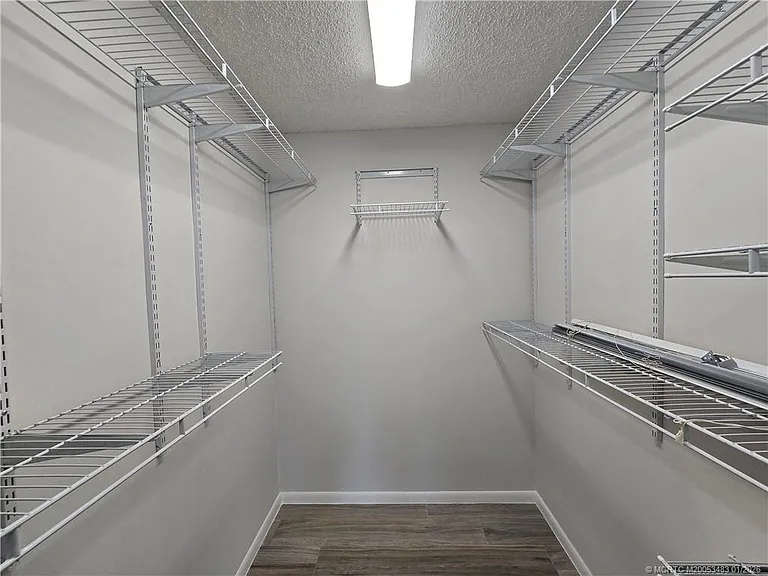 2114 SW Silver Pine Way #121-F1 — Photo 24
