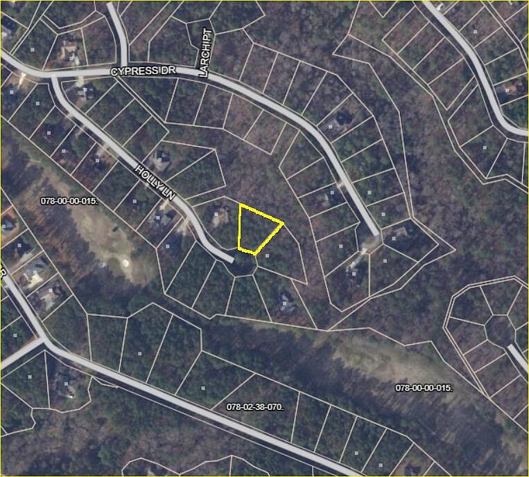 2nd image of 15-30 Holly Lane