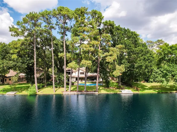 13131 Holston Hills Dr, Houston, TX 77069