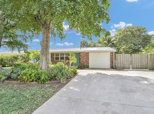 122 SE 27th Ct, Boynton Beach, FL 33435