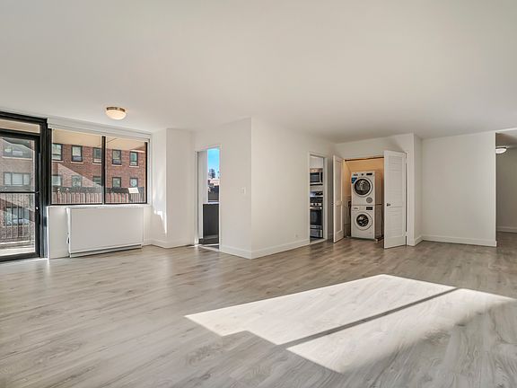 3rd image of 300 Mercer St APT 9J