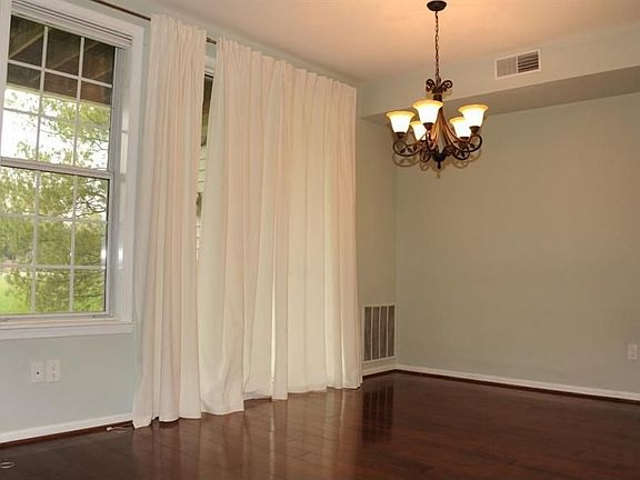 3rd image of 6938 Ellingham Cir #120
