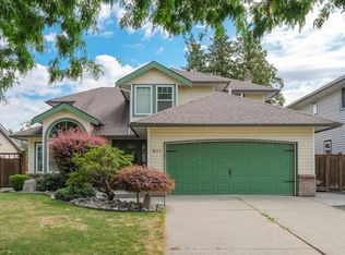 6114 187a St, Surrey, BC V3S7R6