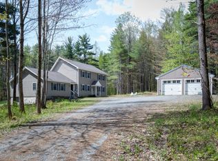 83 Gay Rd, Readfield, ME 04355