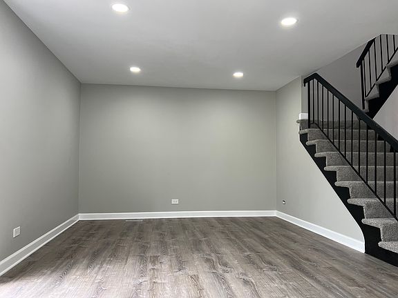 5th image of 1839 Williamsburg Dr