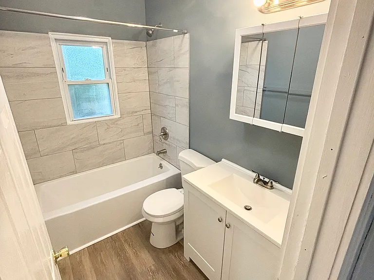 2576 Graham Rd — Photo 11