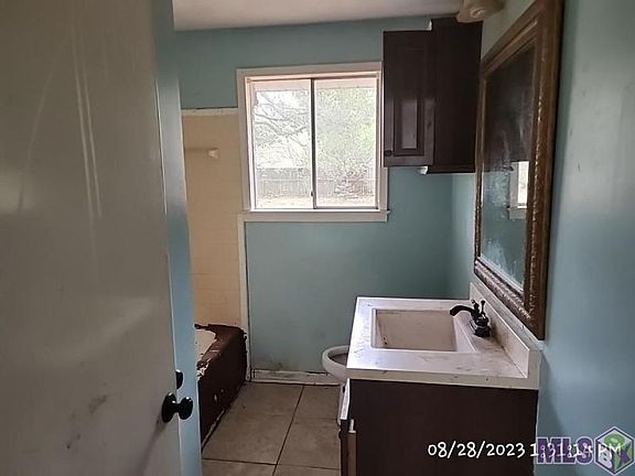 5th image of 4217 Chestnut St