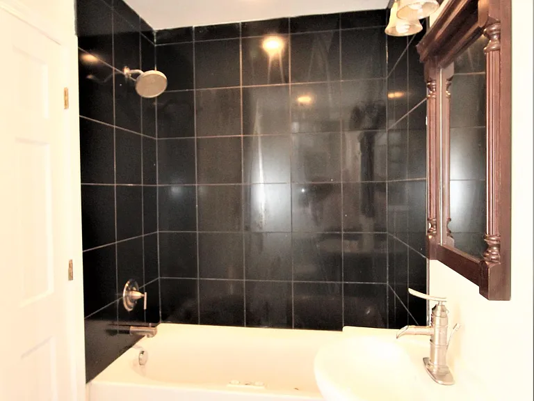 2715 W Thomas St #1 — Photo 15