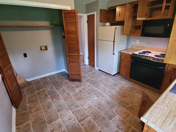 4th image of 628 R S Bradley Blvd #1
