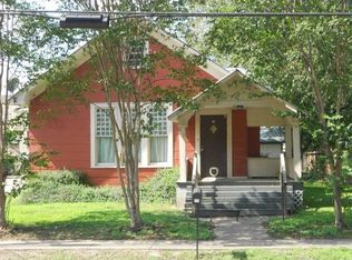 617 Saint Peter St, Gonzales, TX 78629