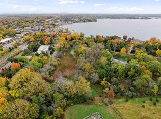 128 Peavey Ln, Wayzata, MN 55391