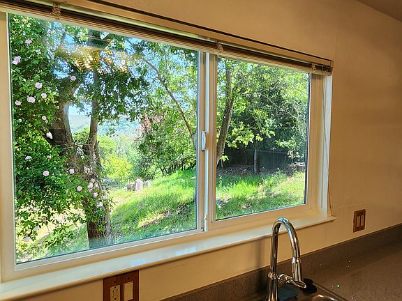 3rd image of 1500 Sequoia Ave #B