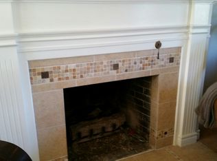 347 W Riverside Dr, Roseburg, OR 97470