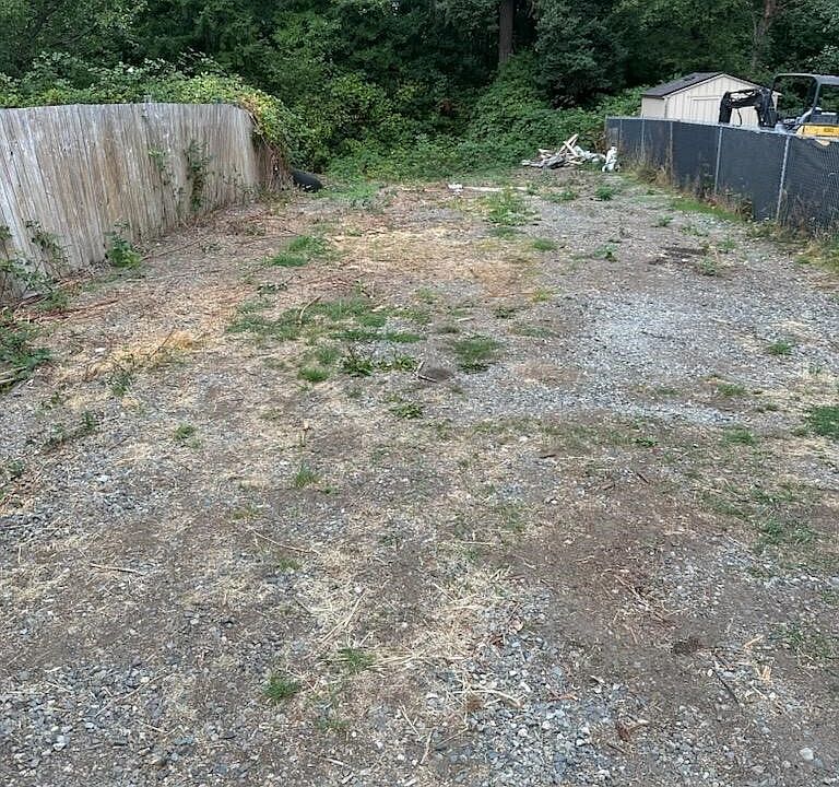 2nd image of 820 S 94th Street